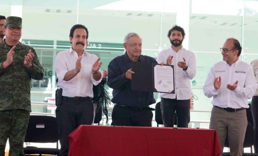 Omar Fayad y Andrés Manuel López Obrador