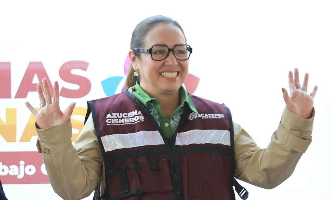 Azucena Cisneros