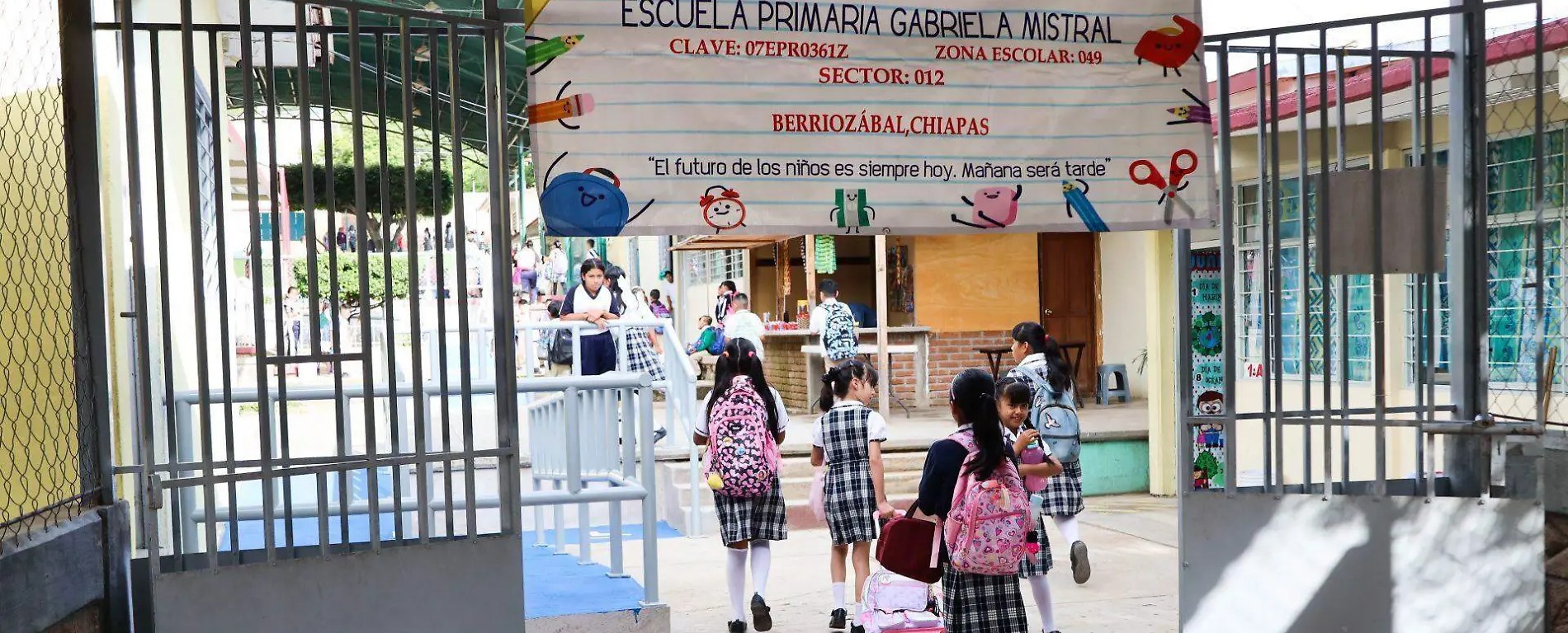 Niños en escuela