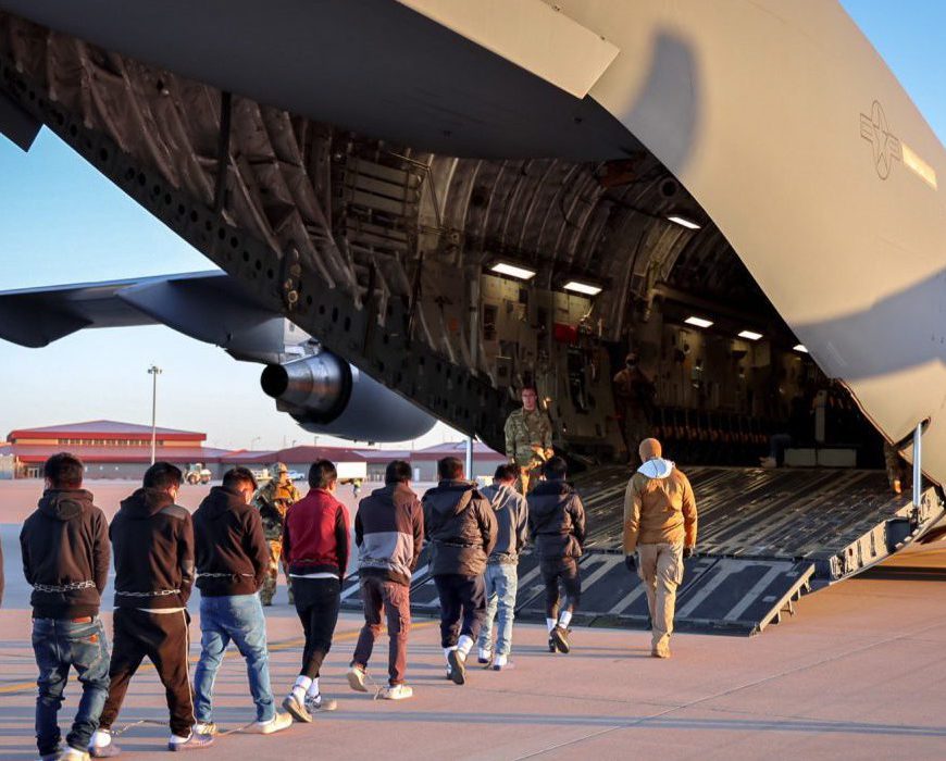 Migrantes encadenados