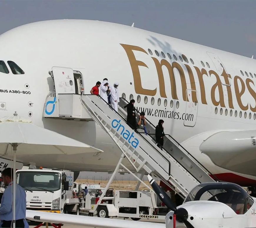 Avión Emirates