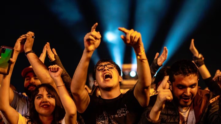 Jovenes en concierto