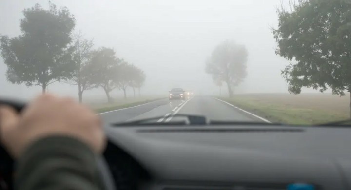 Niebla en vehiculo