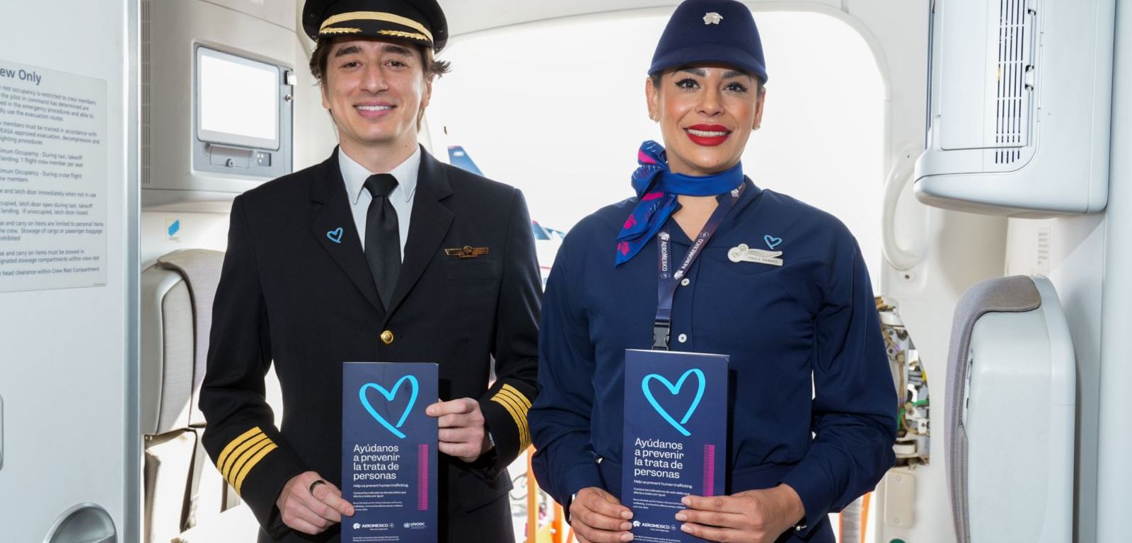 Sobrecargos Aeromexico