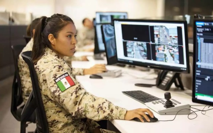 militares vigilan monitor