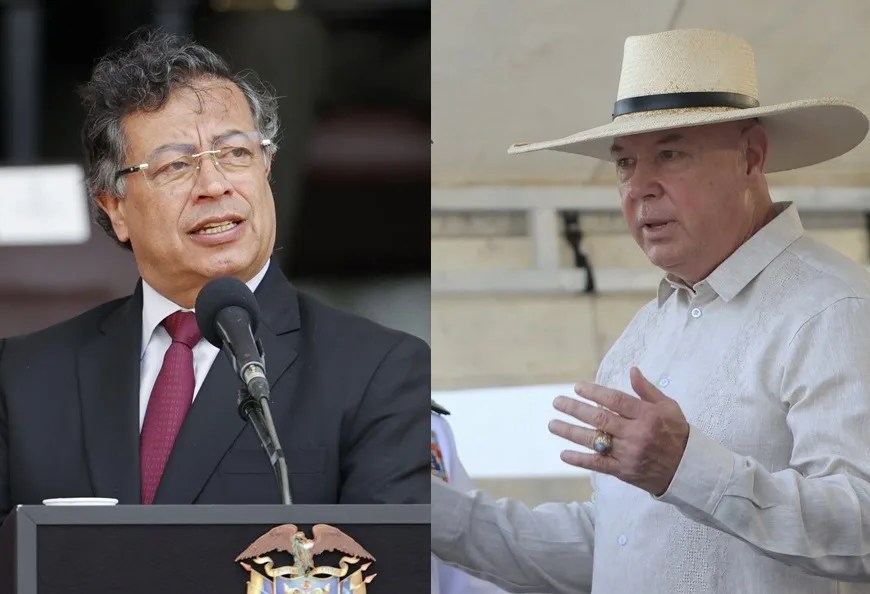 Gustavo Petro (i), y John T. McNamara (d) | EFE/Mauricio Dueñas Castañeda/Ricardo Maldonado Rozo