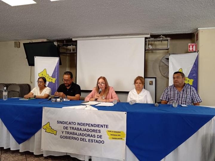 Sindicalistas de SLP