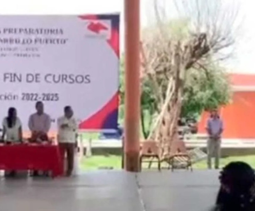 Ceremonia escolar | captura de pantalla