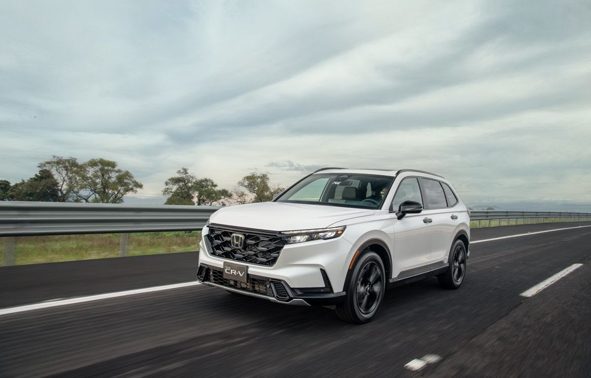 Camioneta en el camino