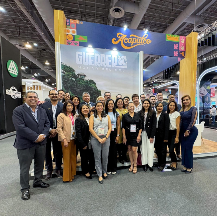 integrantes en una Expo