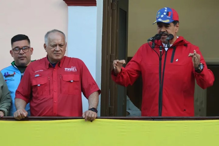 Diosdado Cabello y Nicolás Maduro | EFE/ Miguel Gutiérrez