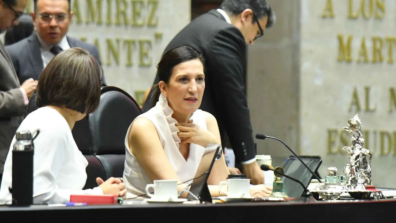 Kenia López Rabadán 