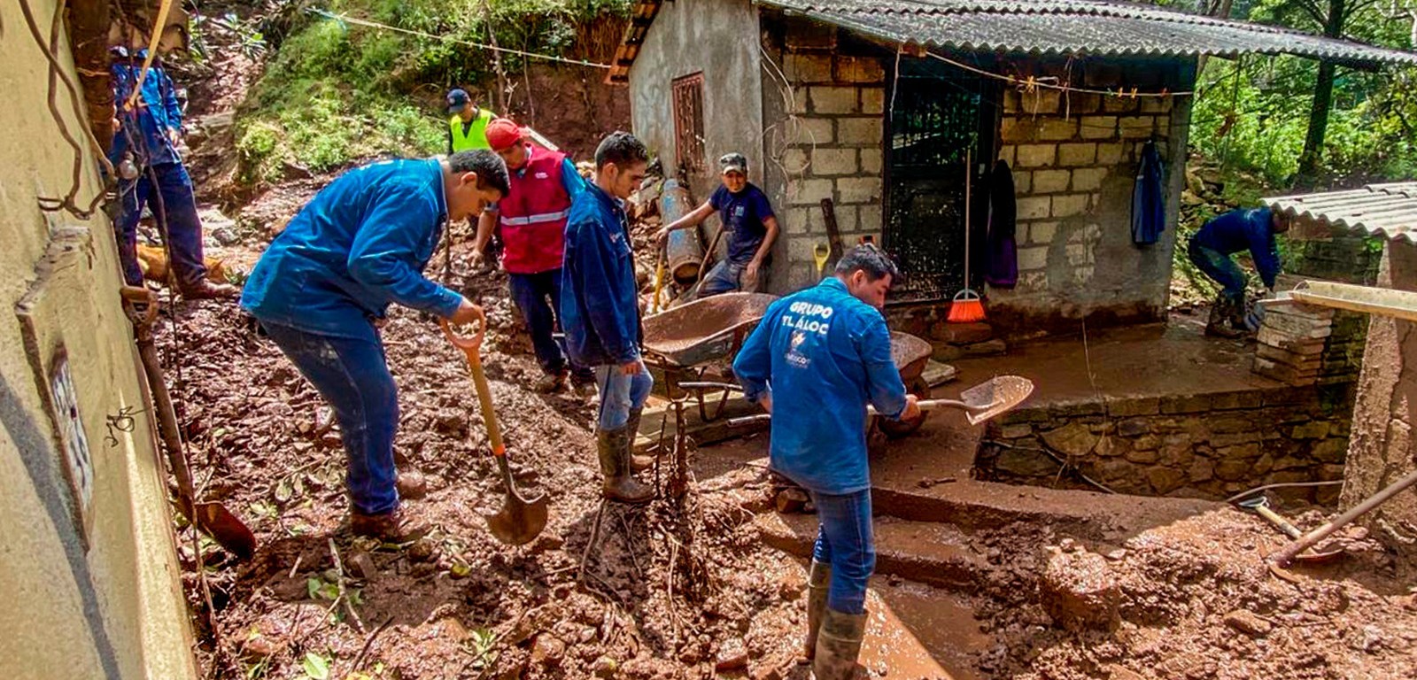 camino afectado por lluvia