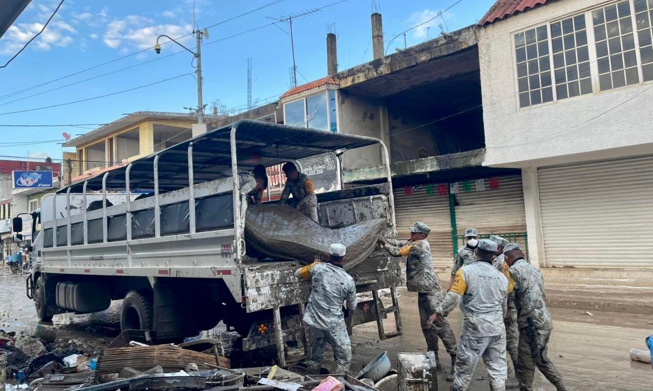 camino afectado por lluvia