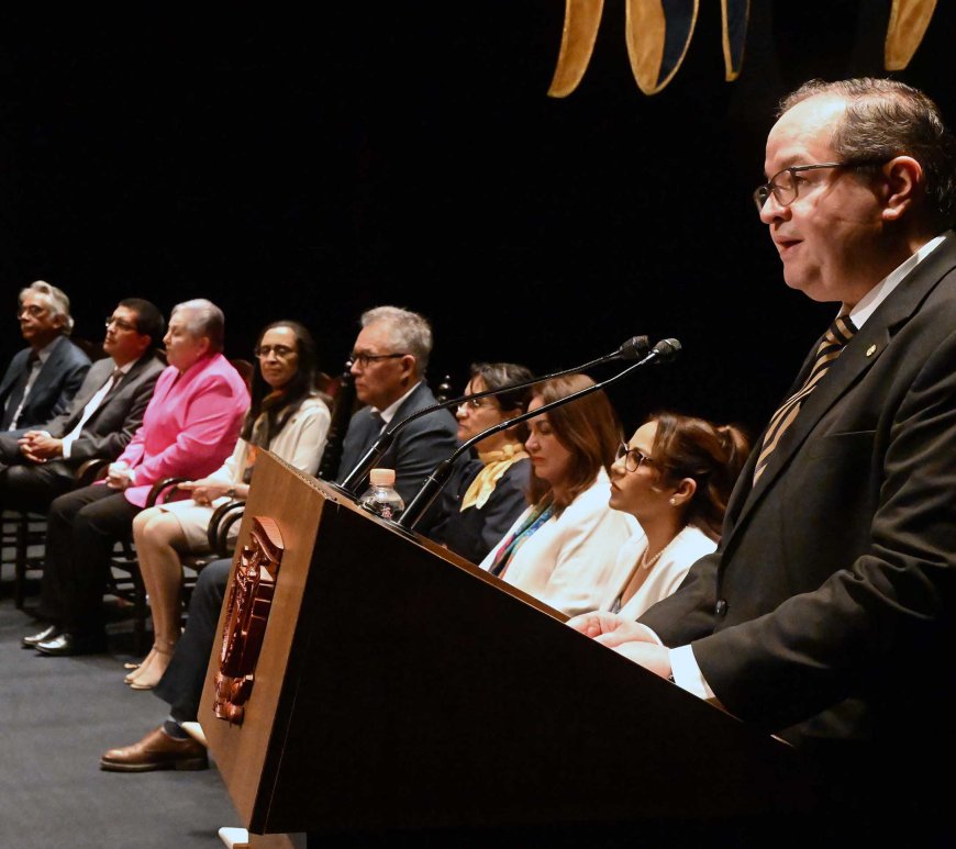 Leonardo Lomelí Vanegas