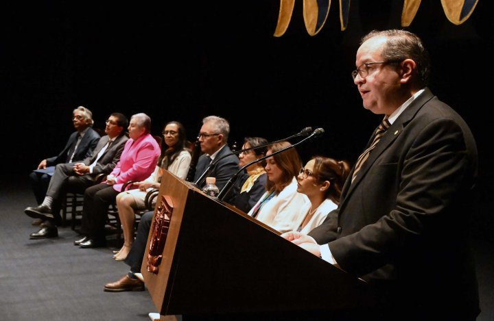  Leonardo Lomelí Vanegas 