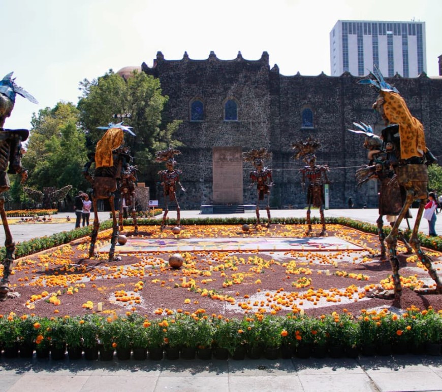 Ofrenda de muertos en Taltelolco