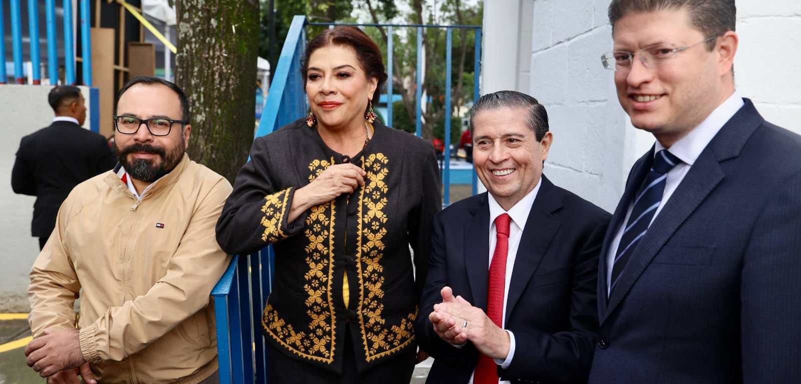 Clara Brugada y Giovani Gutierrez