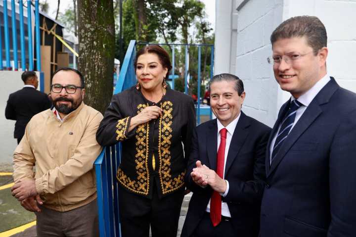 Clara Brugada y Giovani Gutierrez