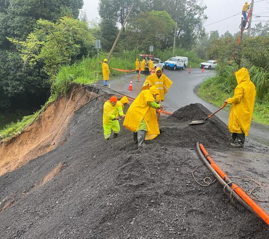 Camino afectado por inundacion