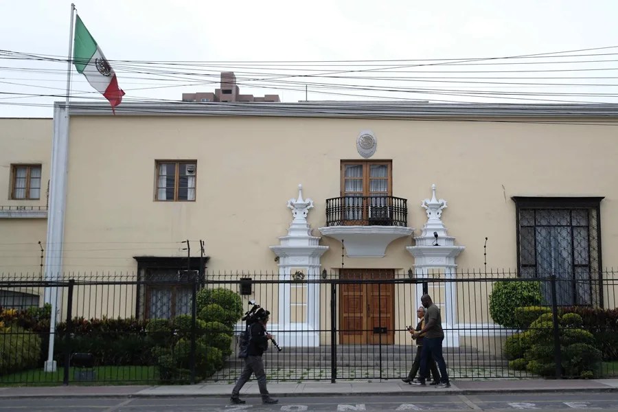 Embajada de México en Lima (Perú) | EFE/ Paolo Aguilar
