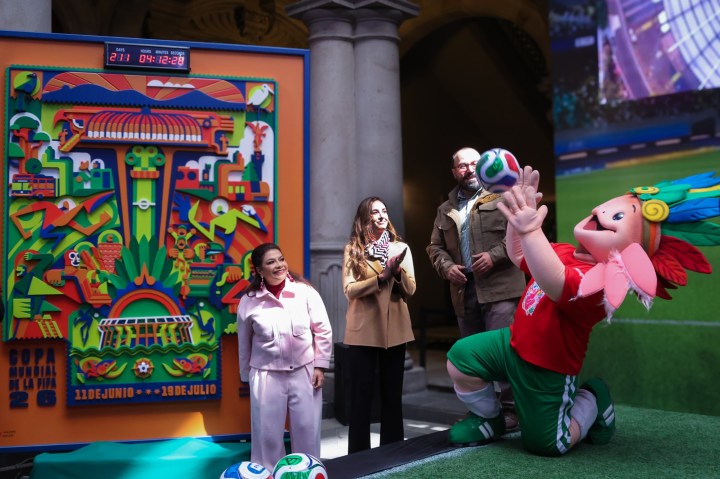 Clara Brugada mundial de futbol