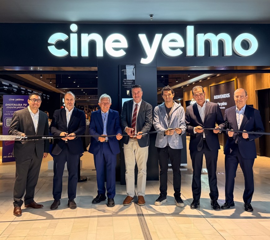 Cine yelmo