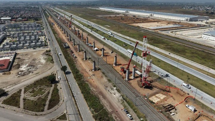 Obras de construccion de via ferrea