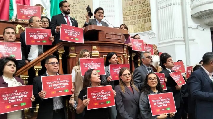 Manifestacion en Congreso capitalino