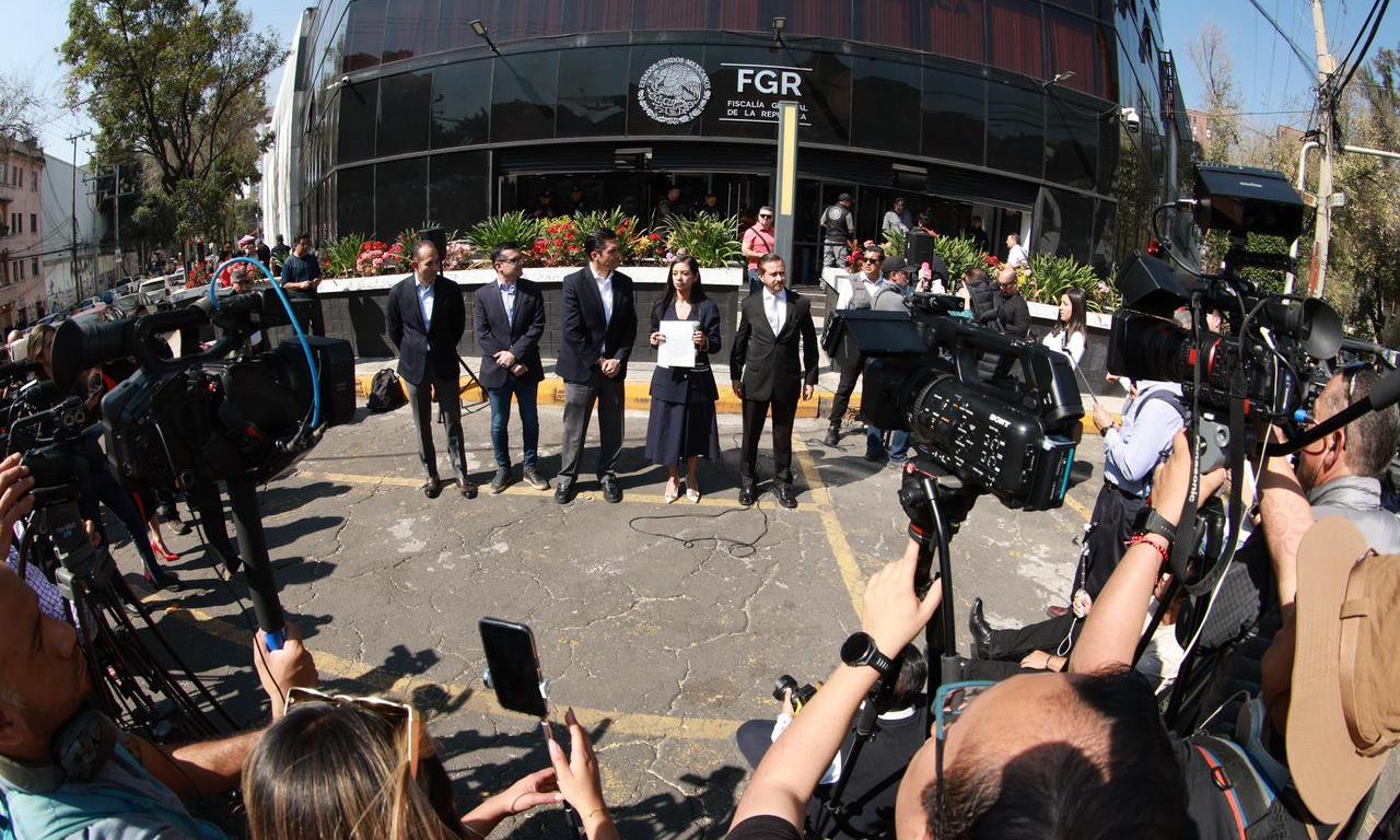 Integrantes de Acción Nacional presentan denuncia