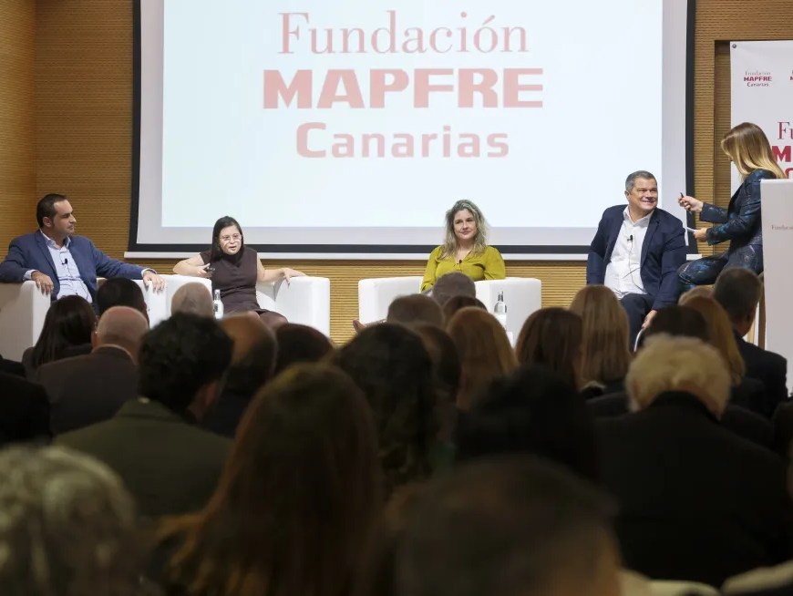 Reunion de la Fundacion Mafre | EFE/Ángel Medina G.