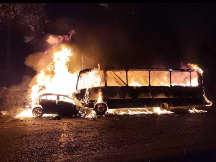 Incendio de dos vehiculos