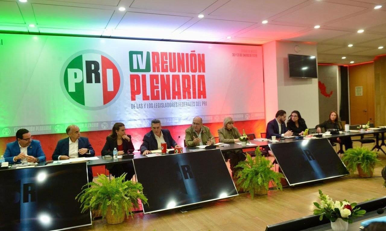 Plenaria de legisldores del PRI