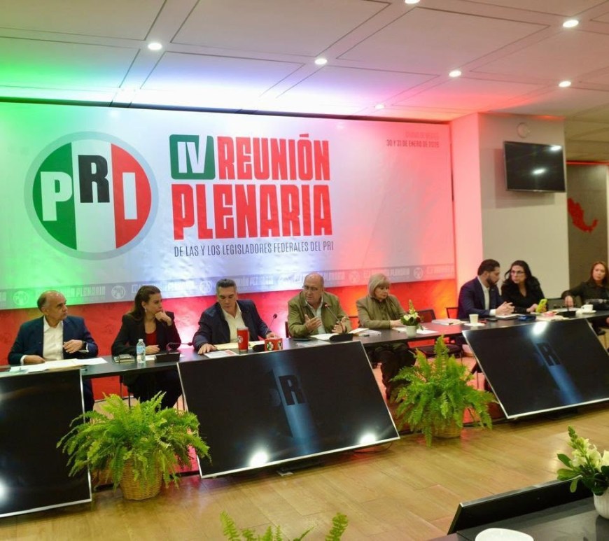Plenaria de legisldores del PRI