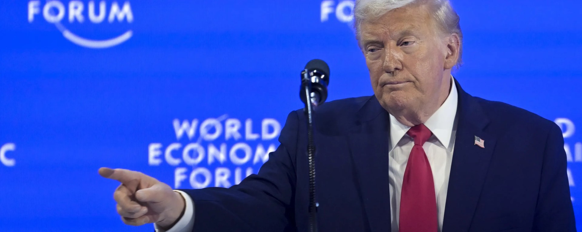 El presidente de Estados Unidos, Donald Trump, pronuncia su discurso especial en la 56.ª reunión anual del Foro Económico Mundial (FEM) en Davos, Suiza,. EFE/ Gian Ehrenzeller