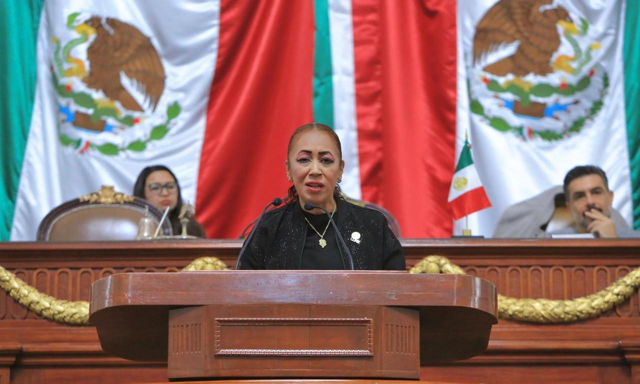 Rebeca Peralta León