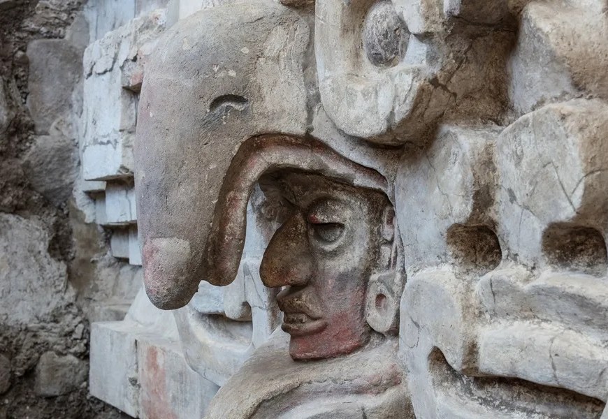 Fotografía cedida este viernes por la Secretaria de Cultura donde se observa parte de una tumba zapoteca en el estado de Oaxaca (México). EFE/ Luis Gerardo Pena Torres/ Secretaría de Cultura