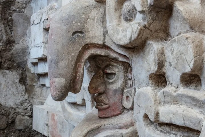 Fotografía cedida este viernes por la Secretaria de Cultura donde se observa parte de una tumba zapoteca en el estado de Oaxaca (México). EFE/ Luis Gerardo Pena Torres/ Secretaría de Cultura