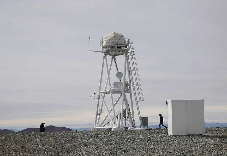 Fotografía de archivo del cerro Armazones del Observatorio Astronómico Paranal en Antofagasta (Chile). EFE/ Mario Ruíz