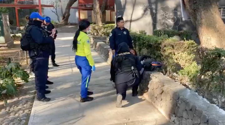 Mujer herida en Tlatelolco