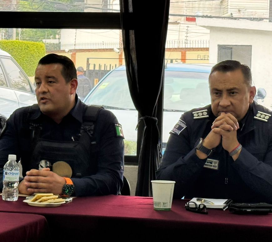 Ernesto David Muñoz Crespo y Enrique Villa López