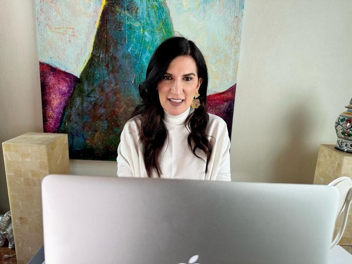 Kenia López Rabadán