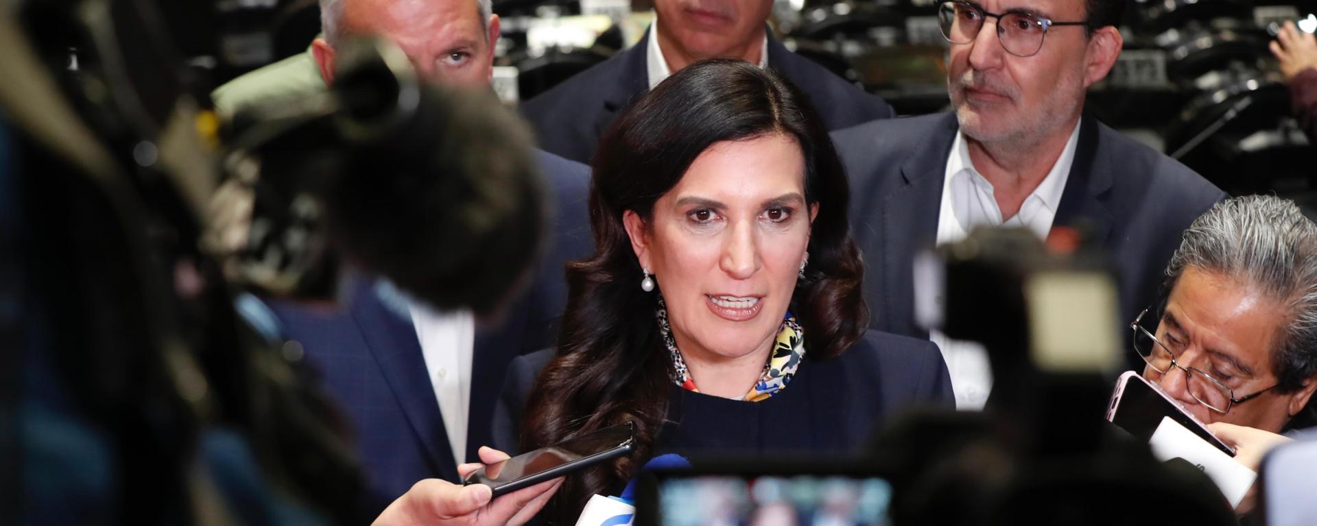 Kenia López Rabadán