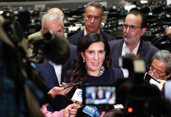 Kenia López Rabadán