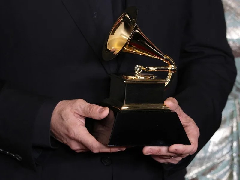 Bad Bunny gana el Grammy a mejor interpretación de música global