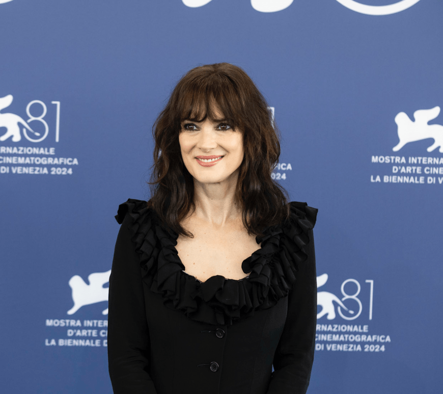 Winona Ryder (credit_ Luca Dammicco - Courtesy Warner Bros. Pictures)