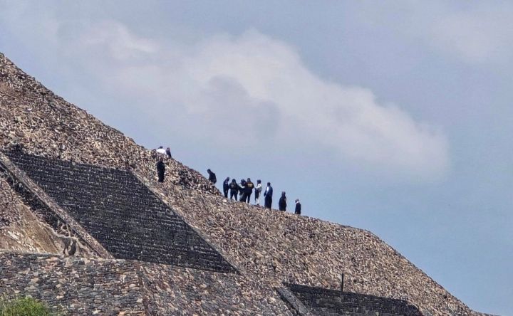 Extranjeros lesionados en la zona arqueológica de Teotihuacán