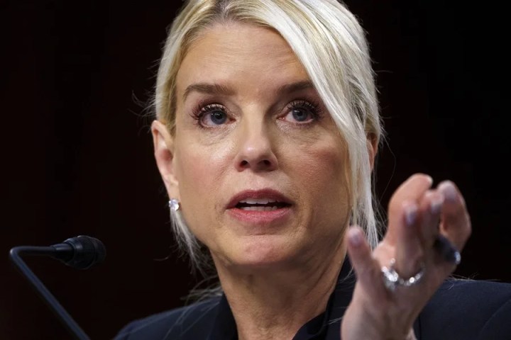 La fiscal general de Estados Unidos, Pam Bondi, testifica ante una audiencia del Comité Judicial del Senado en el Capitolio de Estados Unidos, Washington D.C. EFE/EPA/WILL OLIVER

