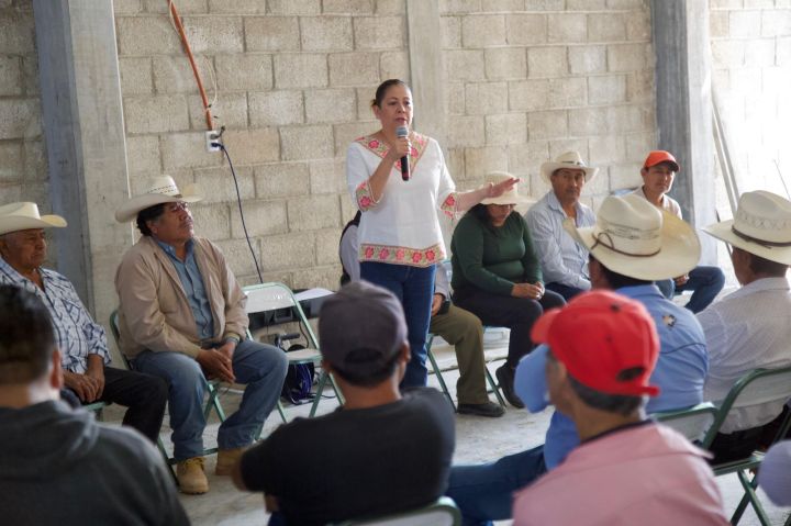 Laura Artemisa García