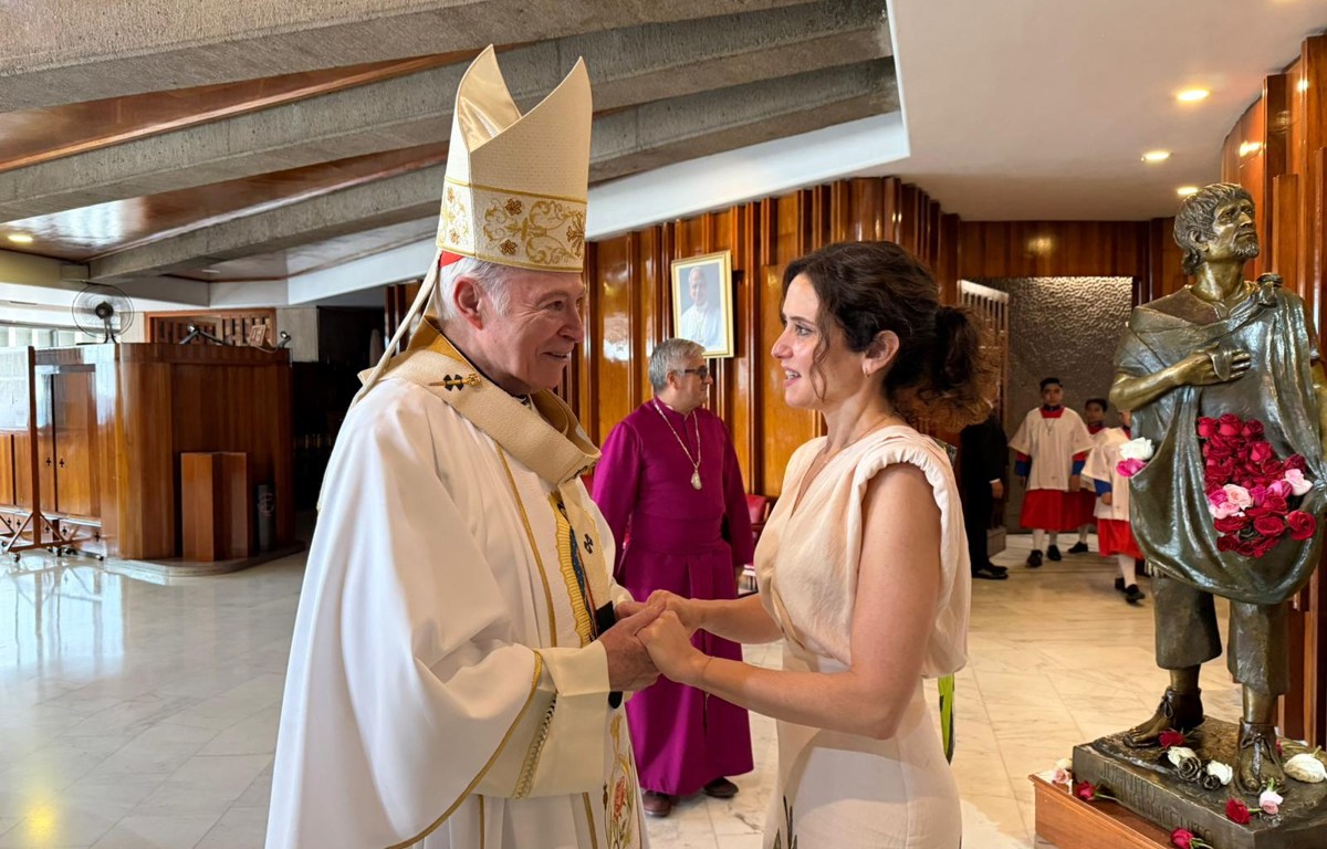 Isabel Díaz Ayuso inicia su viaje a México con una visita a la Basílica de Guadalupe